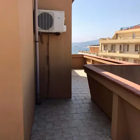 Apartamento Attico *